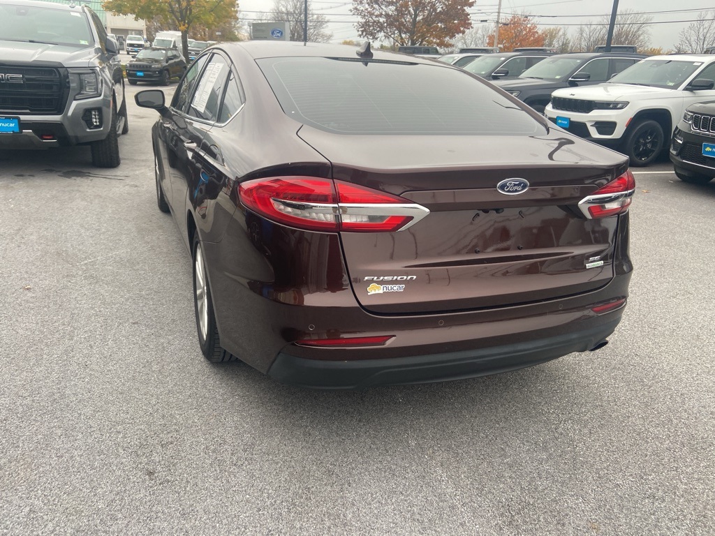 2019 Ford Fusion SE - Photo 4