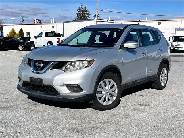 2015 Nissan Rogue S - Photo 2