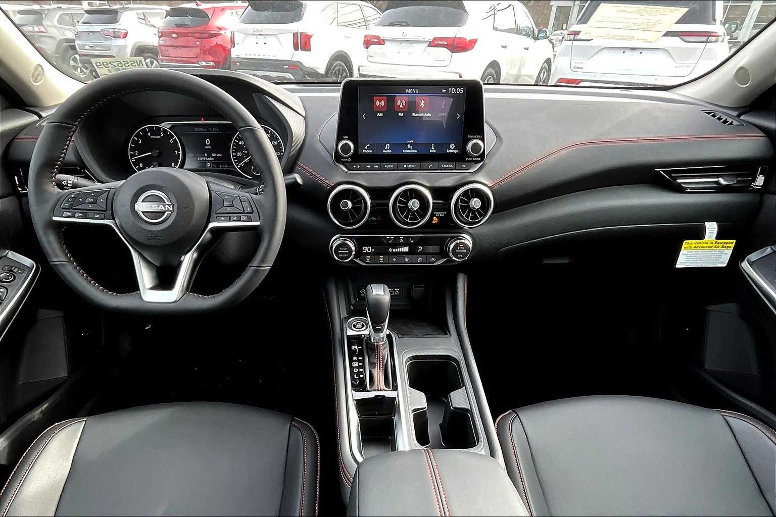 2025 Nissan Sentra SR - Photo 12