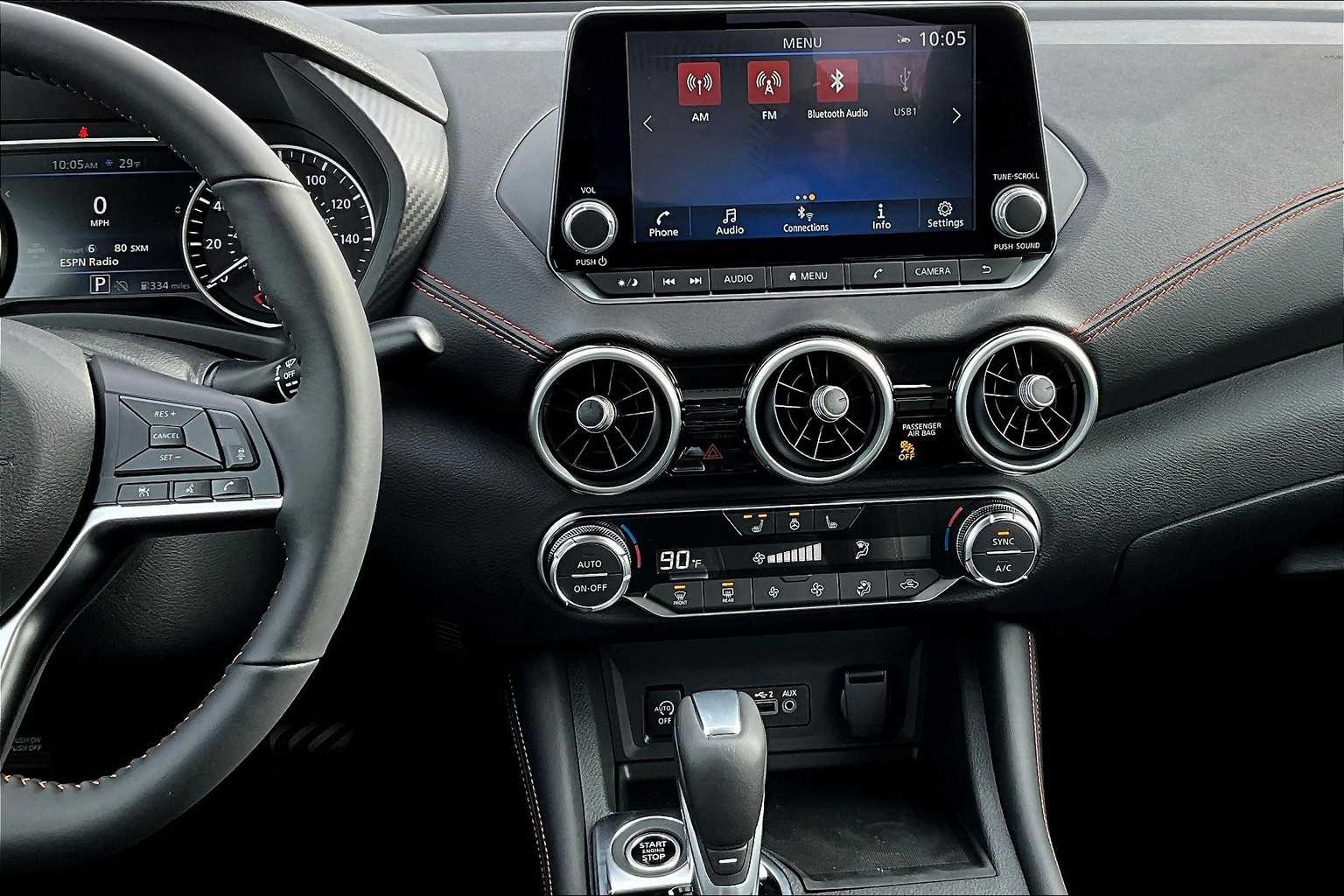 2025 Nissan Sentra SR - Photo 13