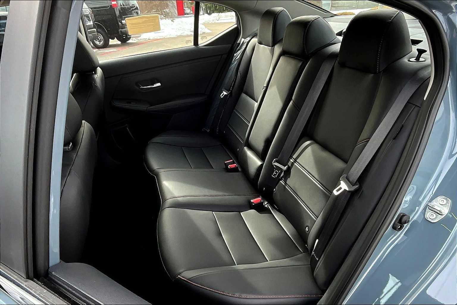 2025 Nissan Sentra SR - Photo 15