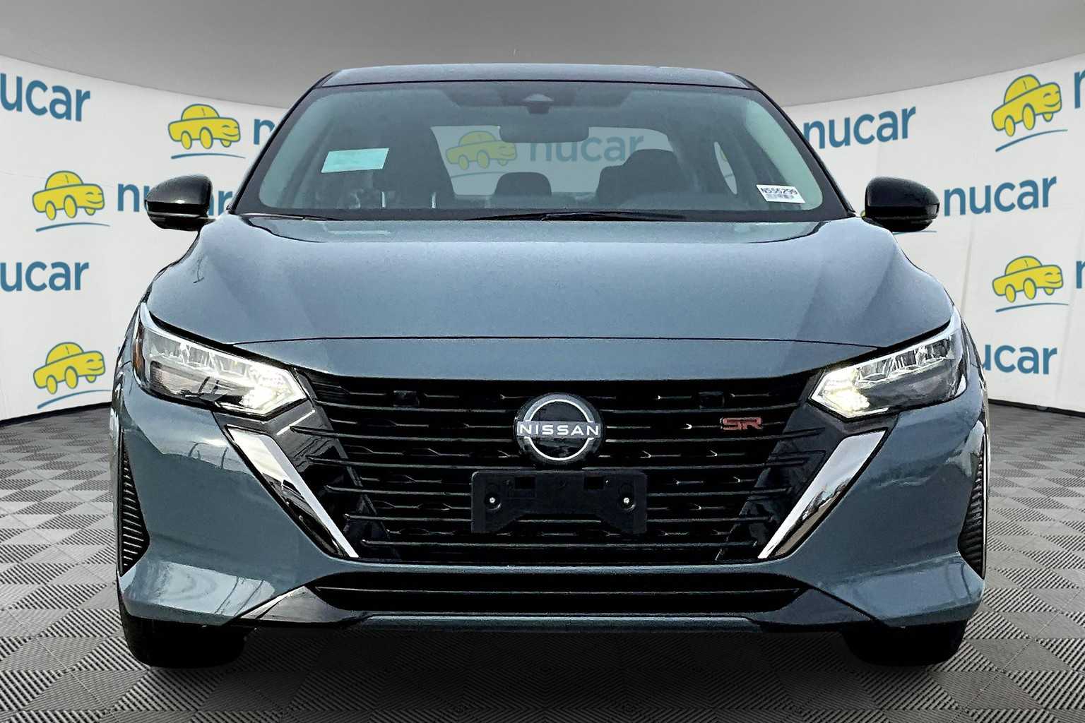 2025 Nissan Sentra SR - Photo 3
