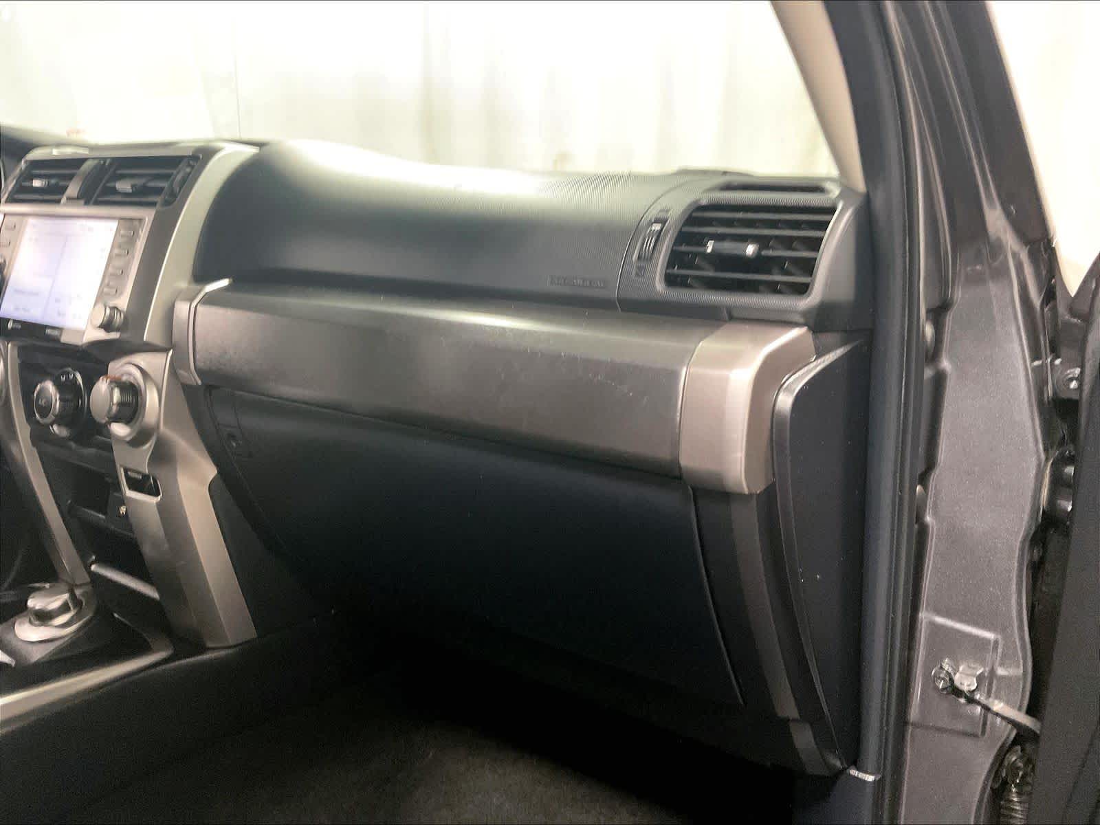 2020 Toyota 4Runner SR5 - Photo 13