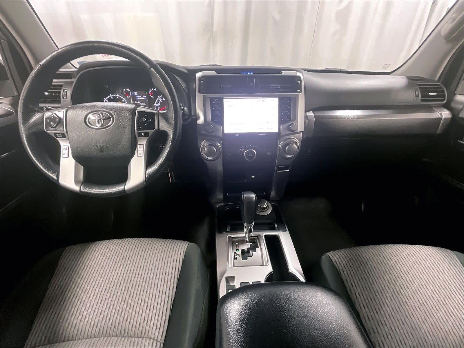 2020 Toyota 4Runner SR5 - Photo 21