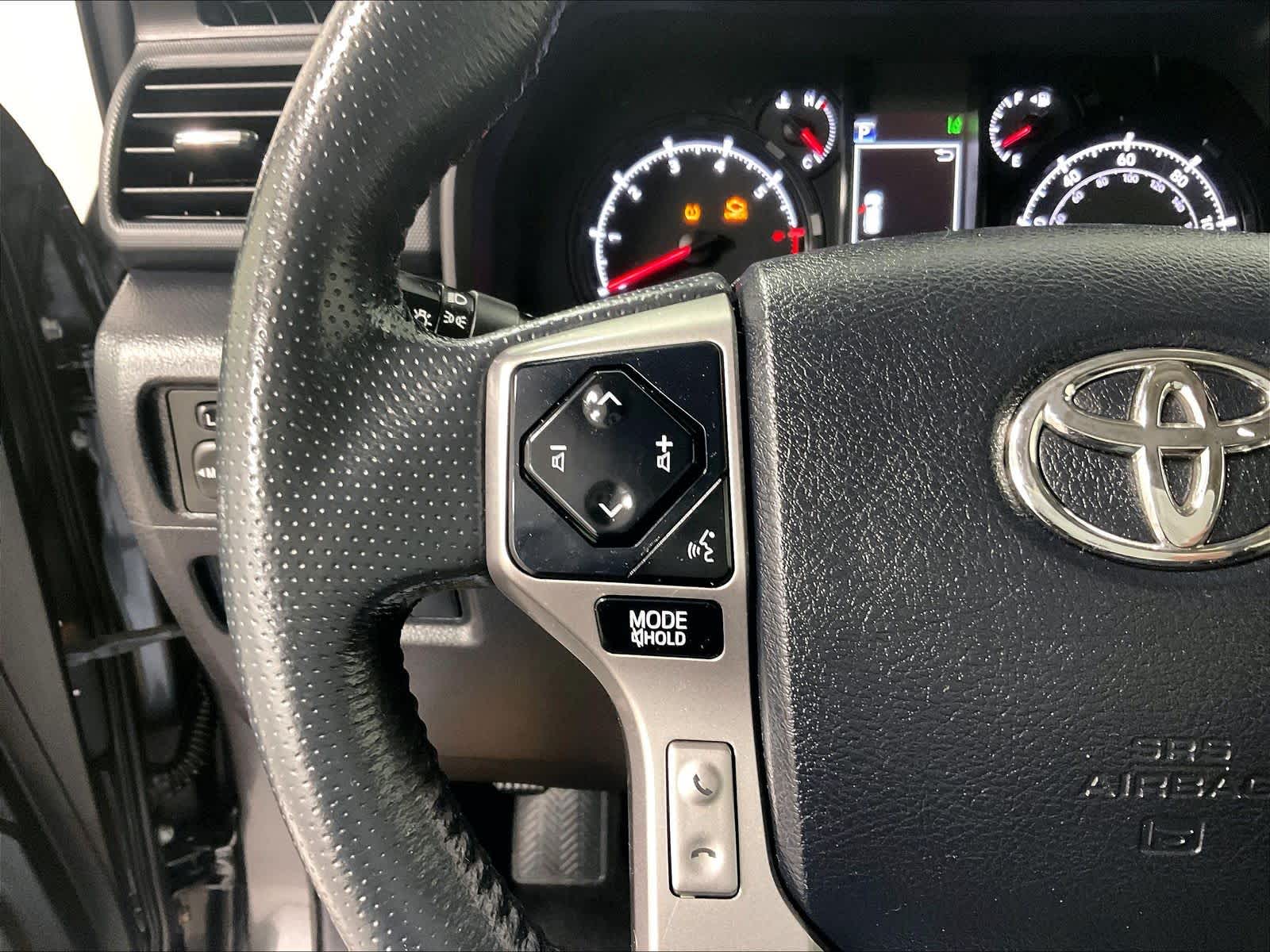2020 Toyota 4Runner SR5 - Photo 22