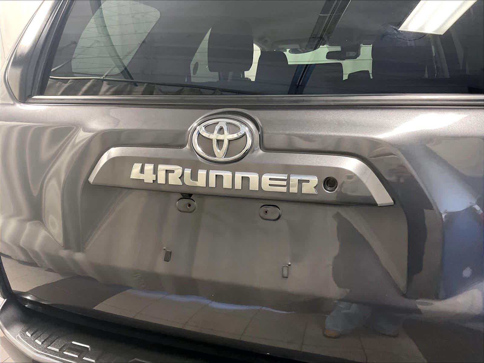 2020 Toyota 4Runner SR5 - Photo 28