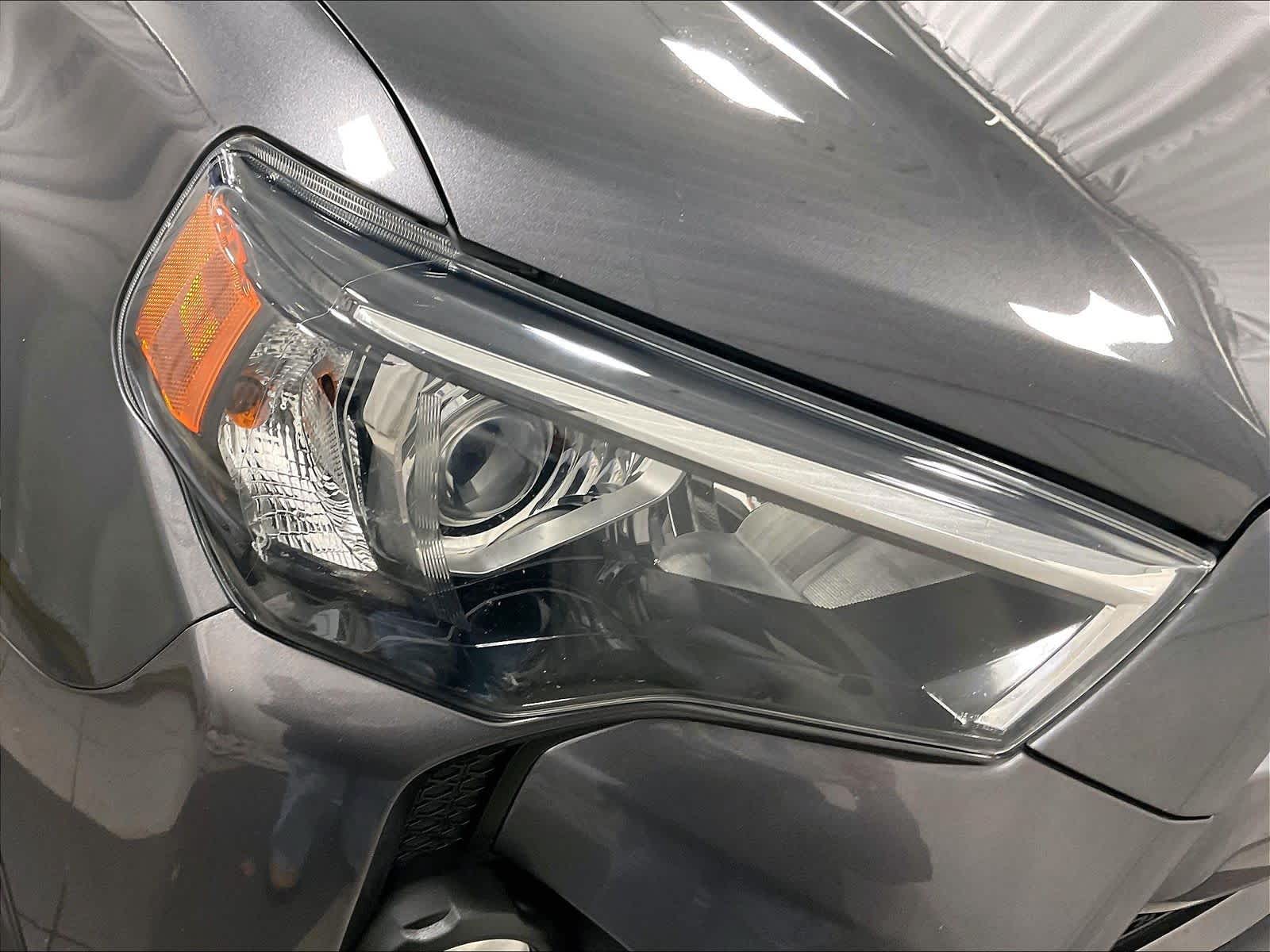 2020 Toyota 4Runner SR5 - Photo 31