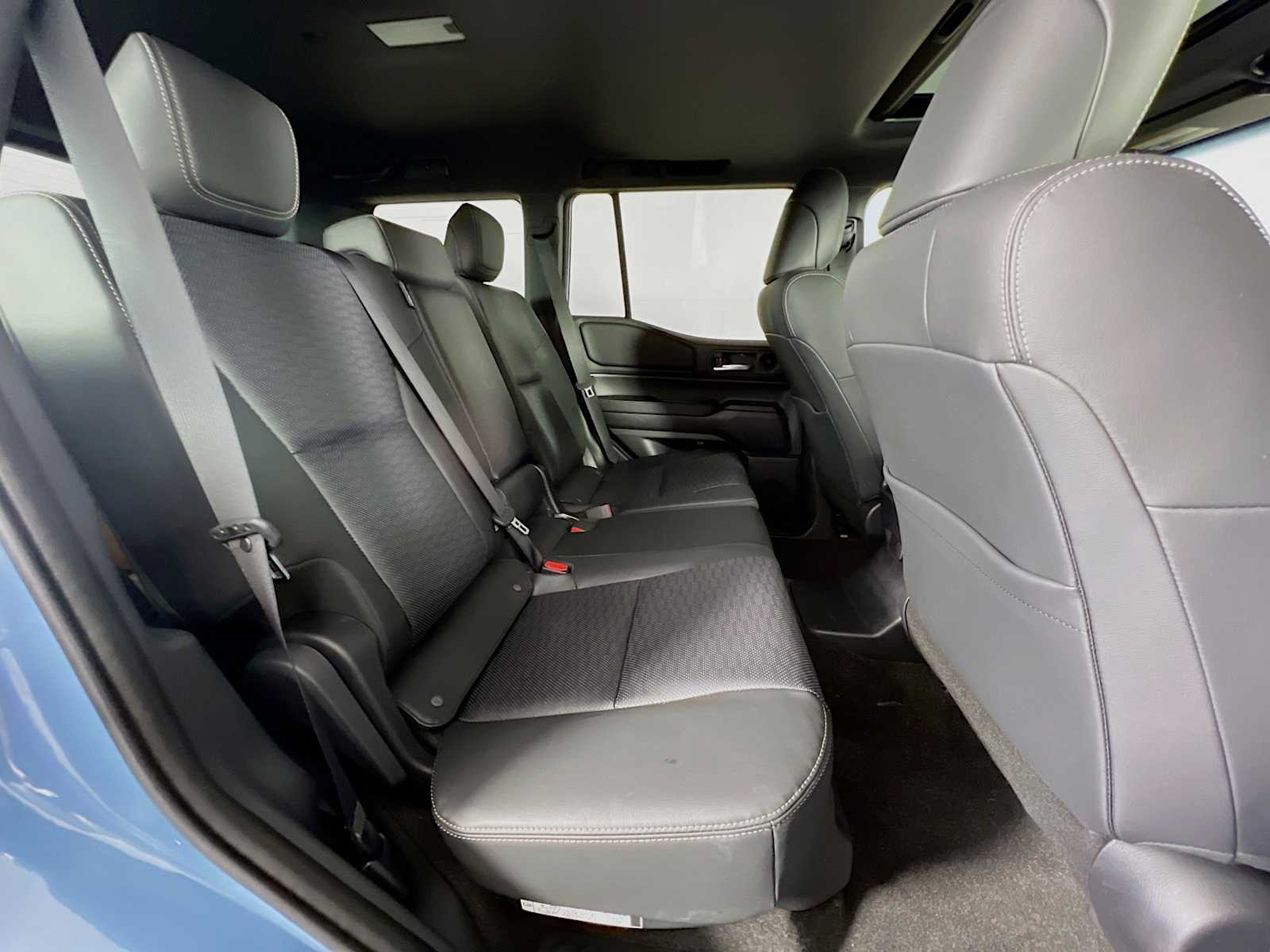 2025 Toyota Land Cruiser  - Photo 28