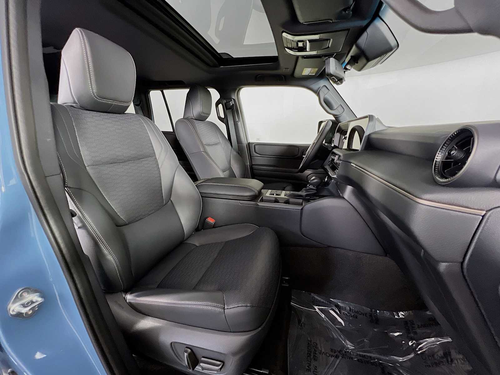 2025 Toyota Land Cruiser  - Photo 29