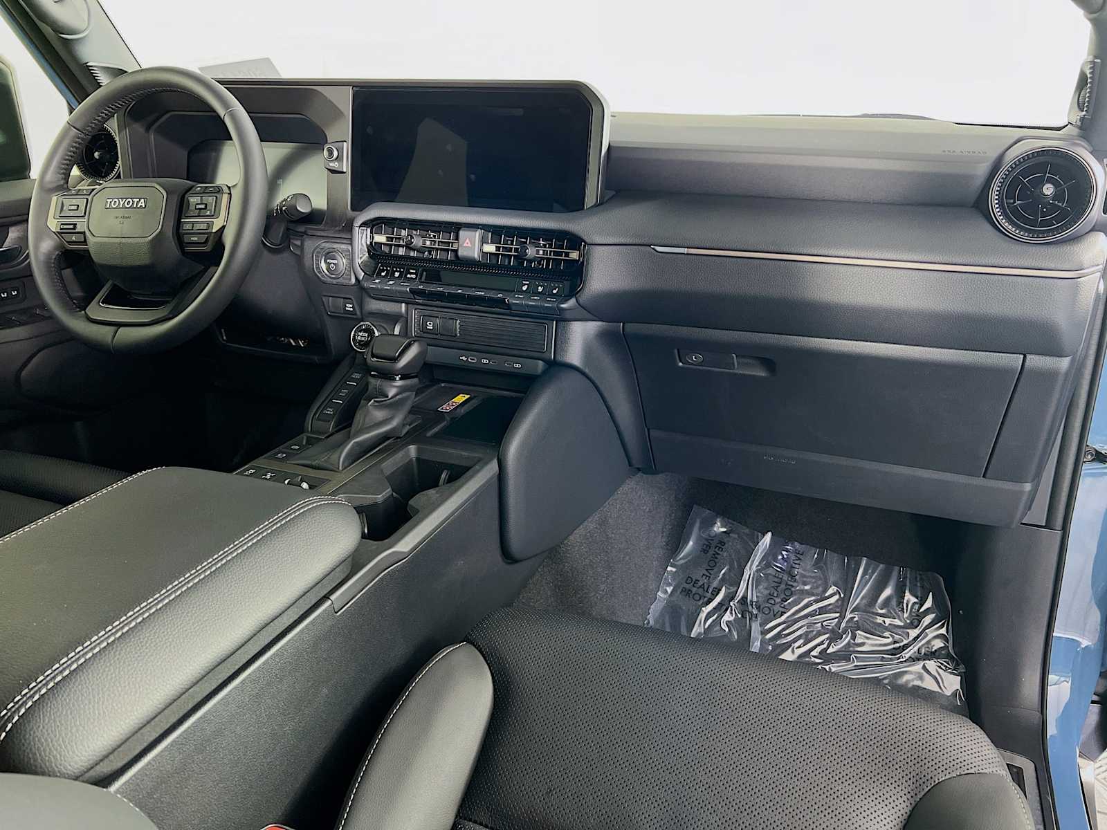 2025 Toyota Land Cruiser  - Photo 30