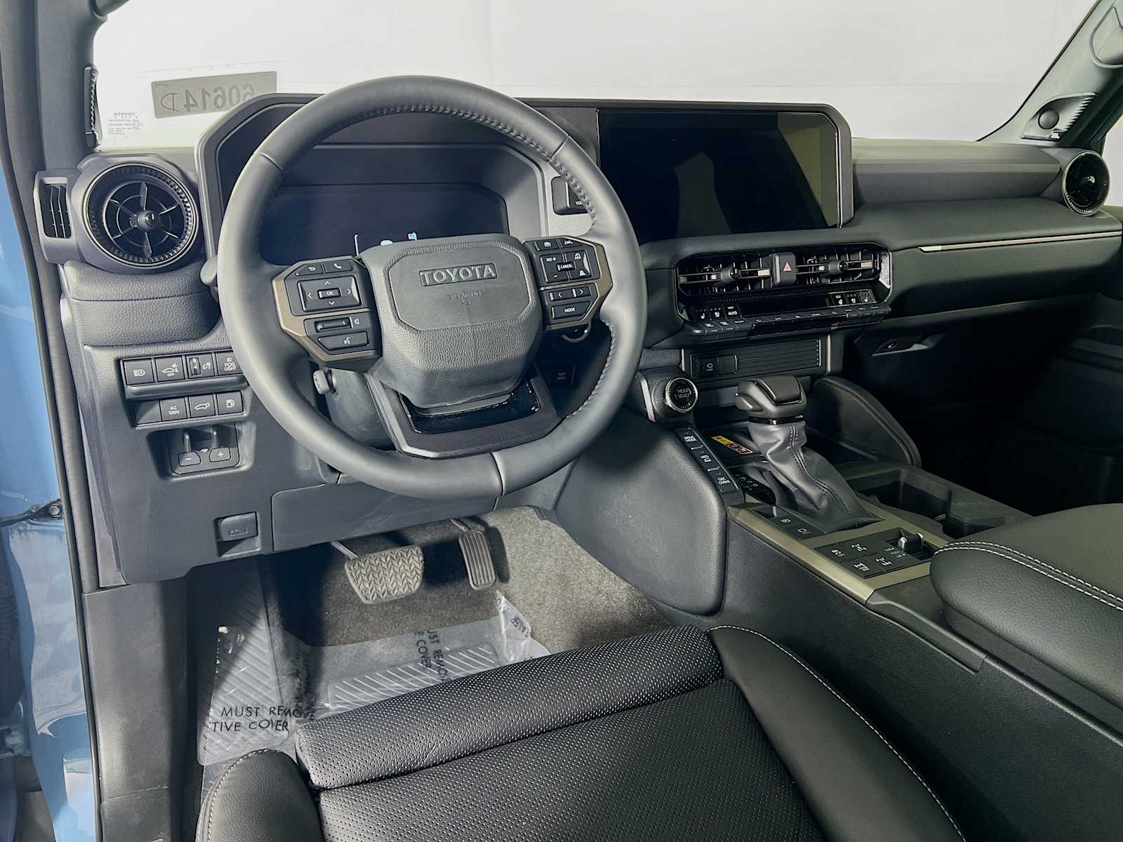 2025 Toyota Land Cruiser  - Photo 9