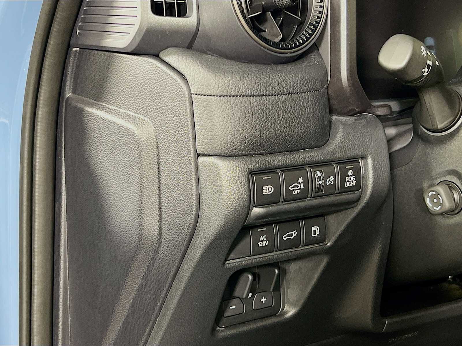 2025 Toyota Land Cruiser  - Photo 10