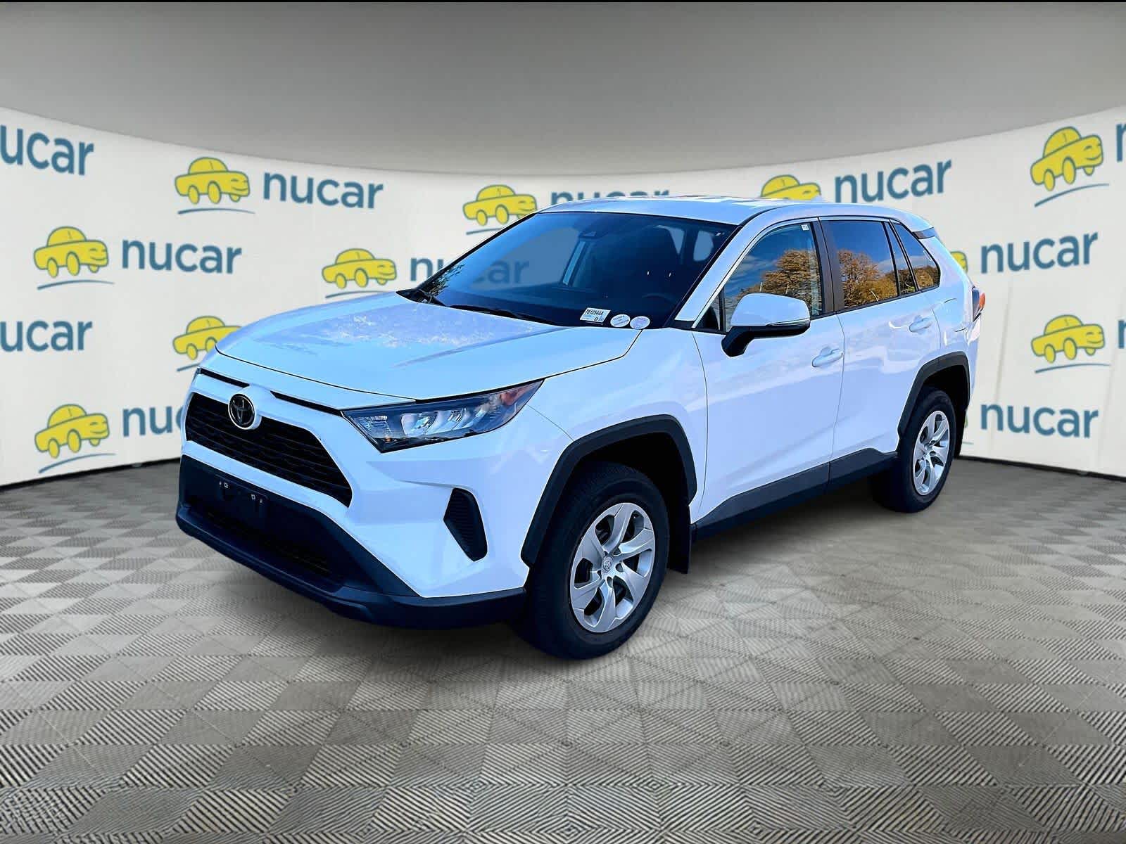 2022 Toyota RAV4 LE - Photo 2