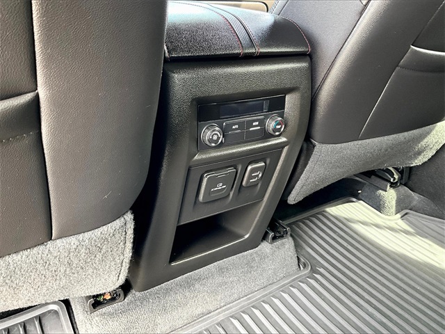 2023 Chevrolet Traverse RS - Photo 24