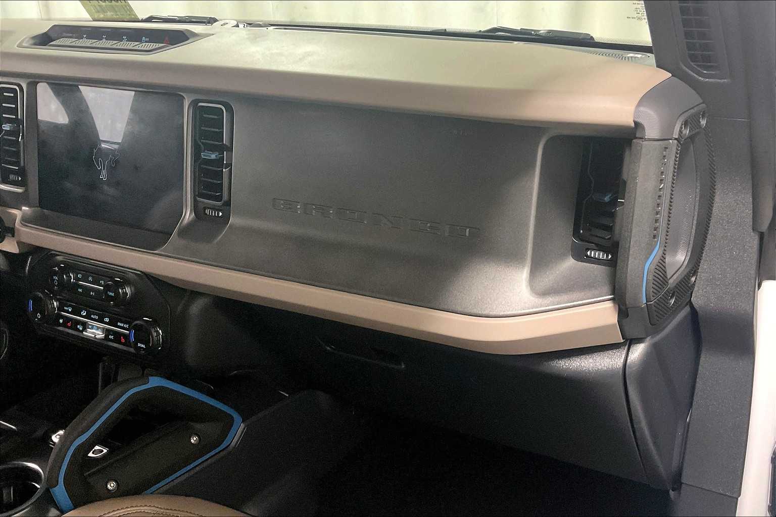 2024 Ford Bronco Wildtrak - Photo 13