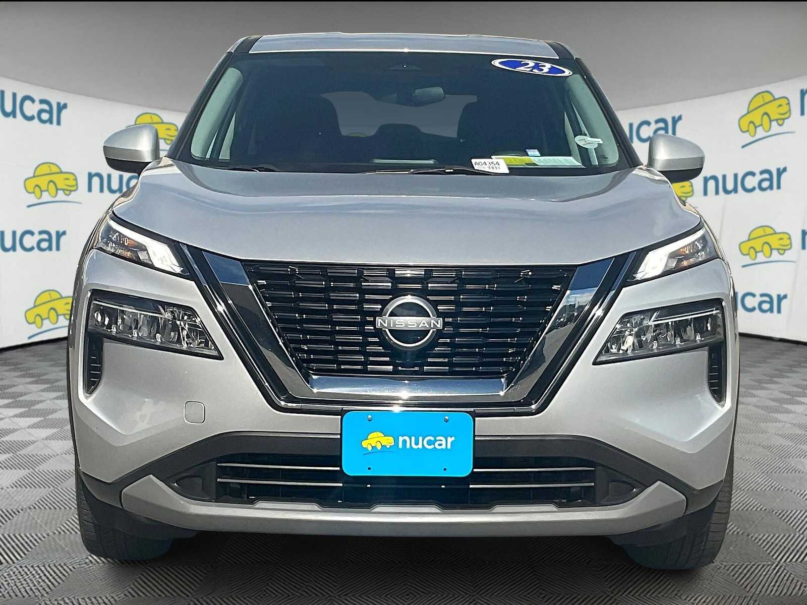 2023 Nissan Rogue SV - Photo 2