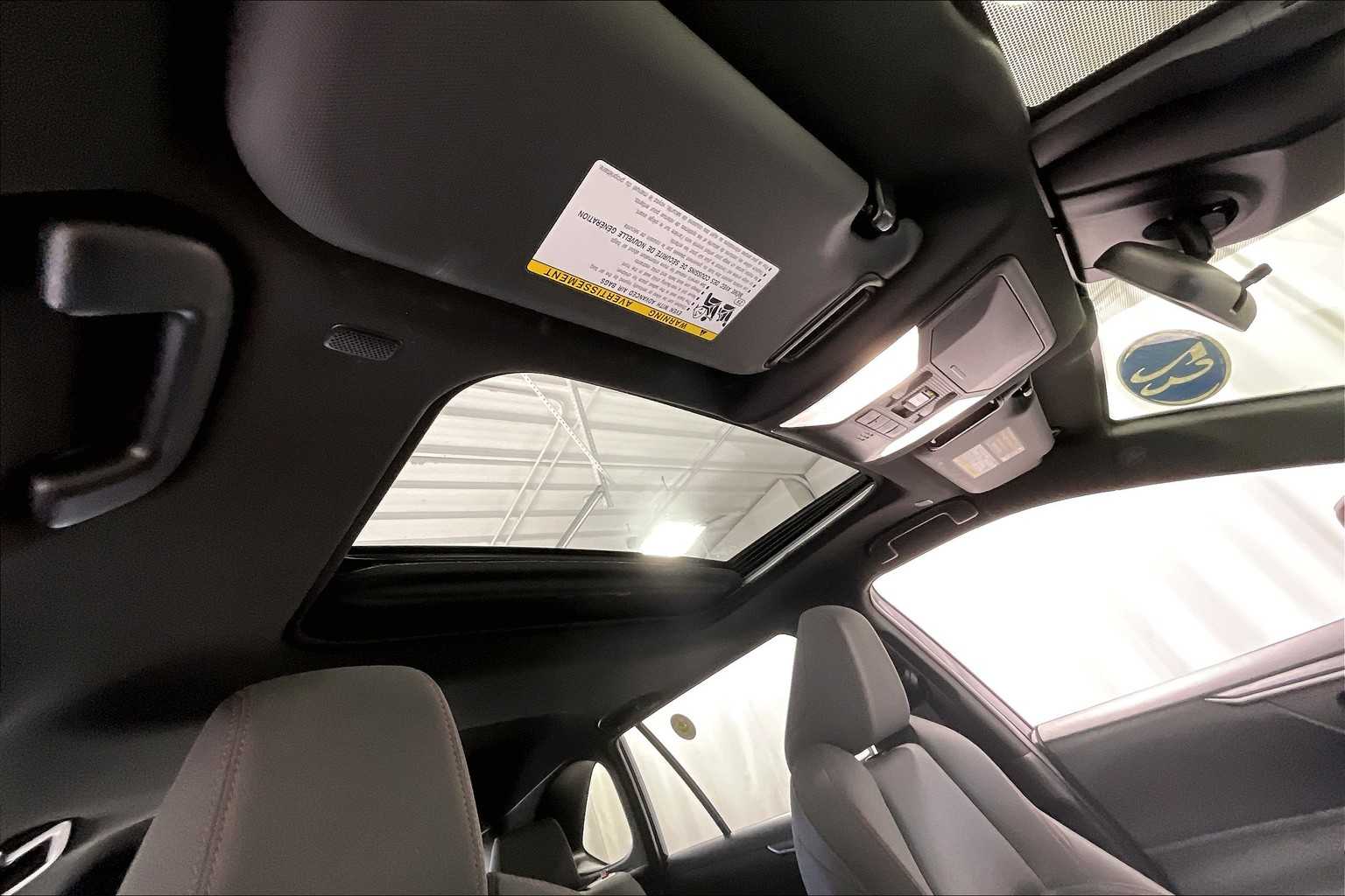 2023 Toyota RAV4 Prime SE - Photo 22
