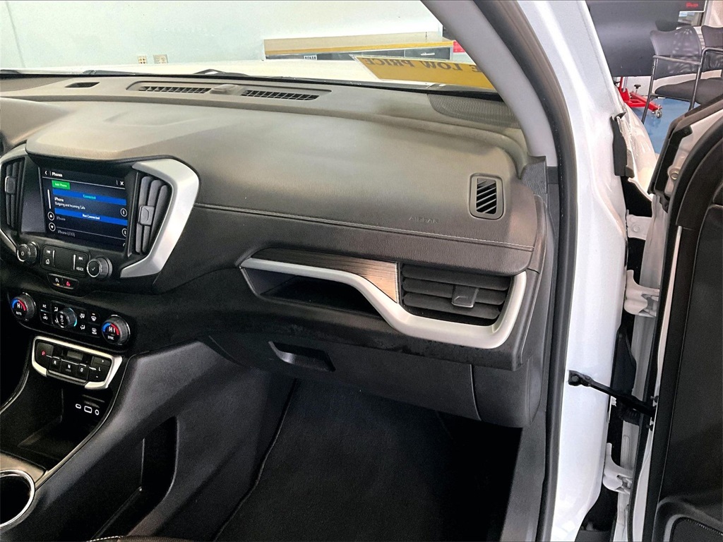 2023 GMC Terrain SLT - Photo 13