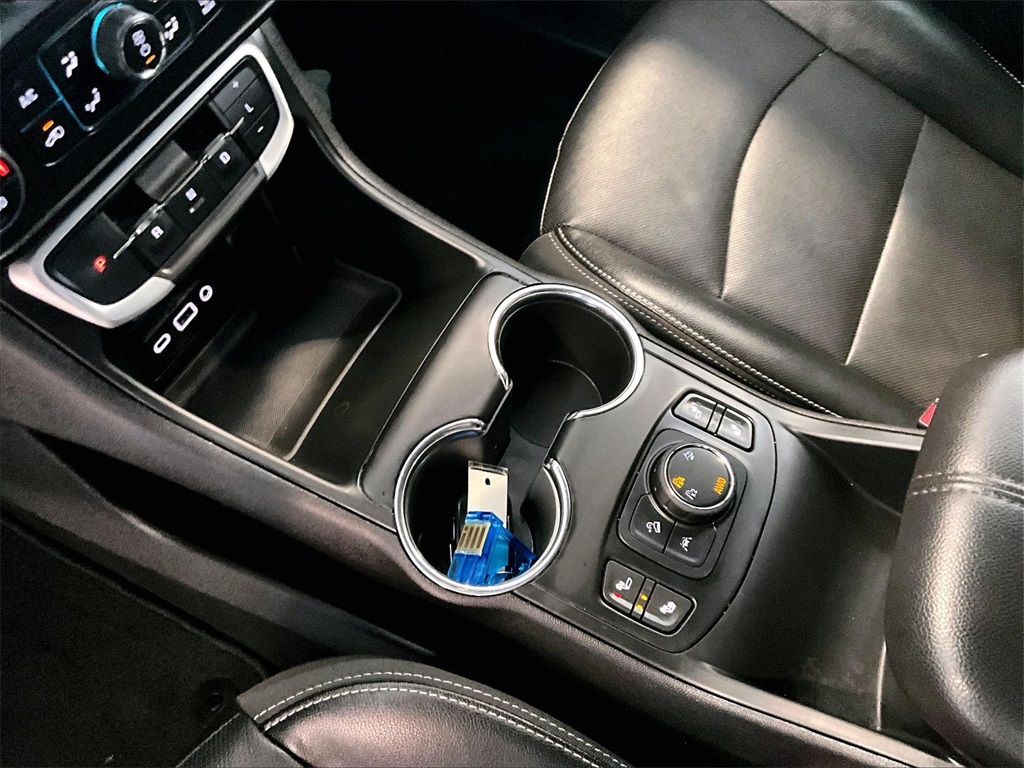 2023 GMC Terrain SLT - Photo 20