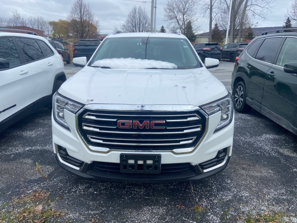 2023 GMC Terrain SLT - Photo 2