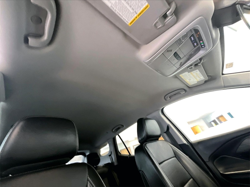 2023 GMC Terrain SLT - Photo 22