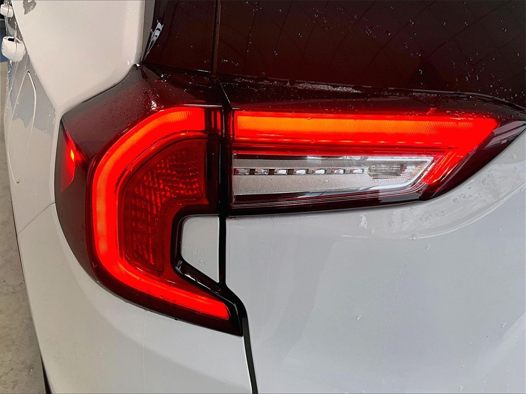 2023 GMC Terrain SLT - Photo 32