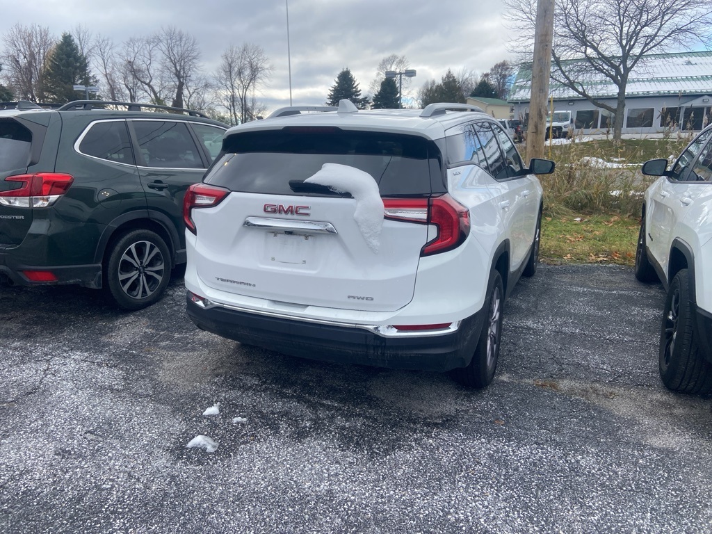 2023 GMC Terrain SLT - Photo 5