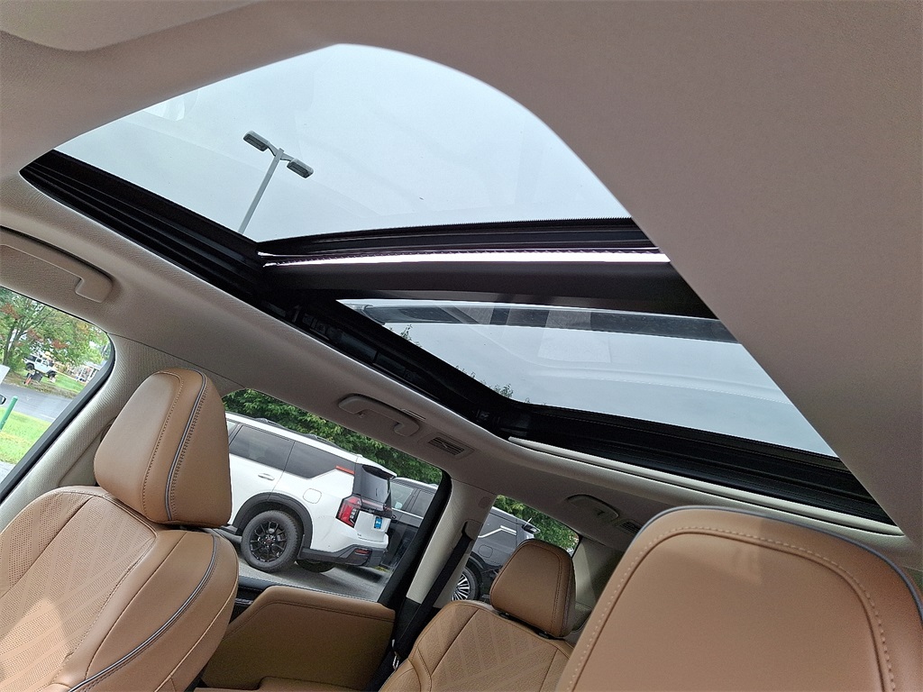 2026 INFINITI QX80 LUXE - Photo 10