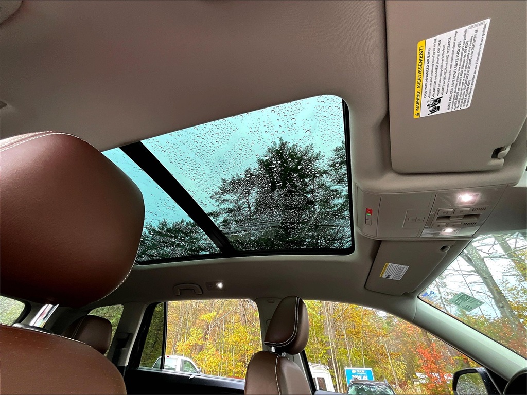 2021 Volkswagen Atlas 3.6L V6 SEL R-Line - Photo 23