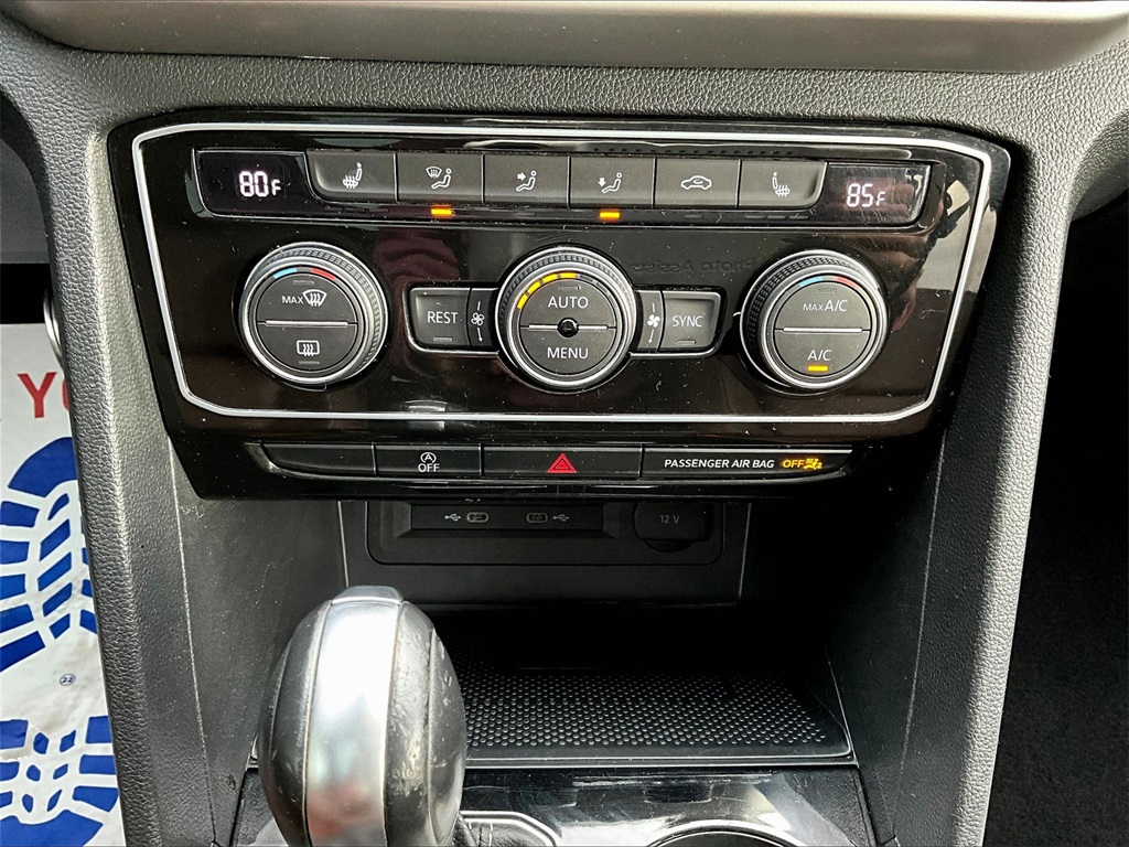 2021 Volkswagen Atlas 3.6L V6 SEL R-Line - Photo 27