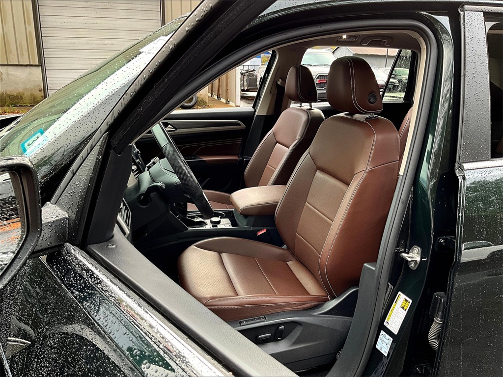 2021 Volkswagen Atlas 3.6L V6 SEL R-Line - Photo 10