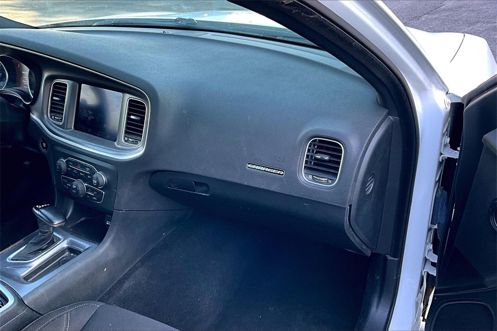 2021 Dodge Charger SXT - Photo 12