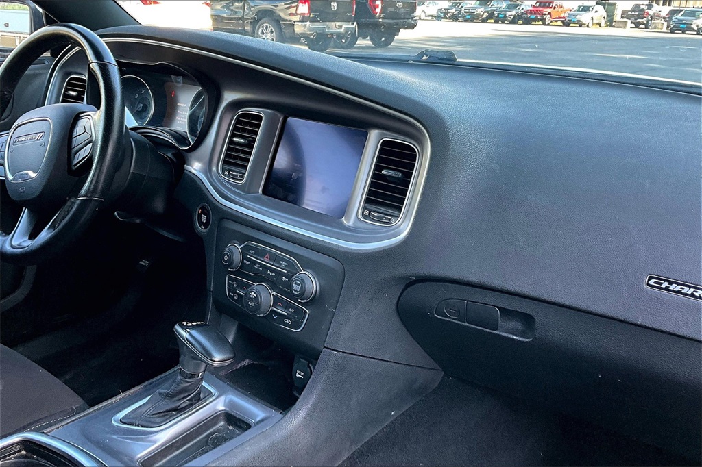 2021 Dodge Charger SXT - Photo 13