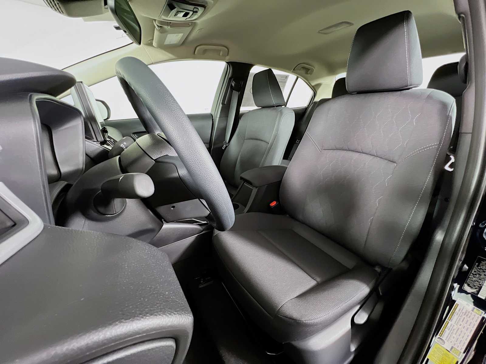 2025 Toyota Corolla LE - Photo 12