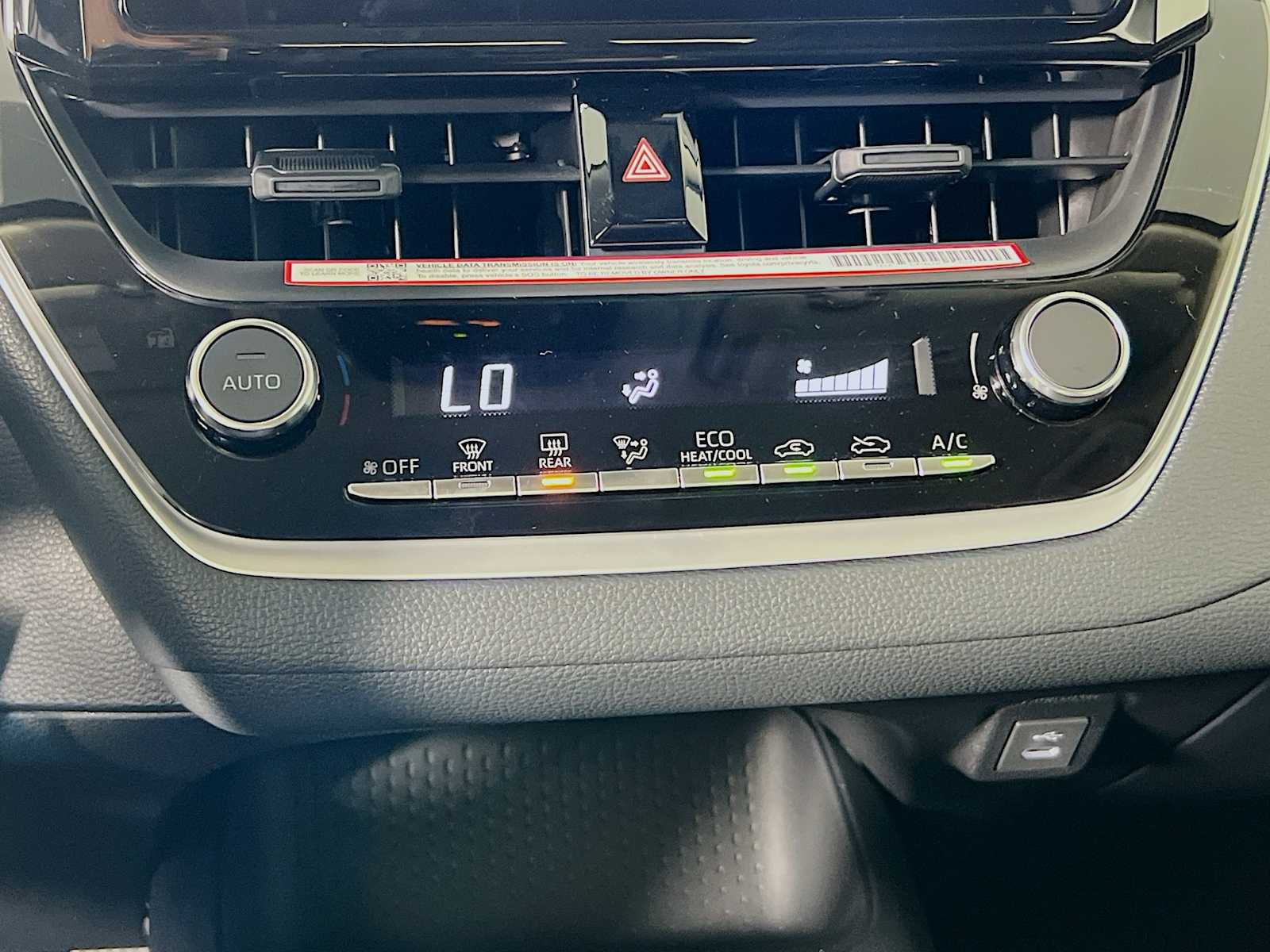 2025 Toyota Corolla LE - Photo 10