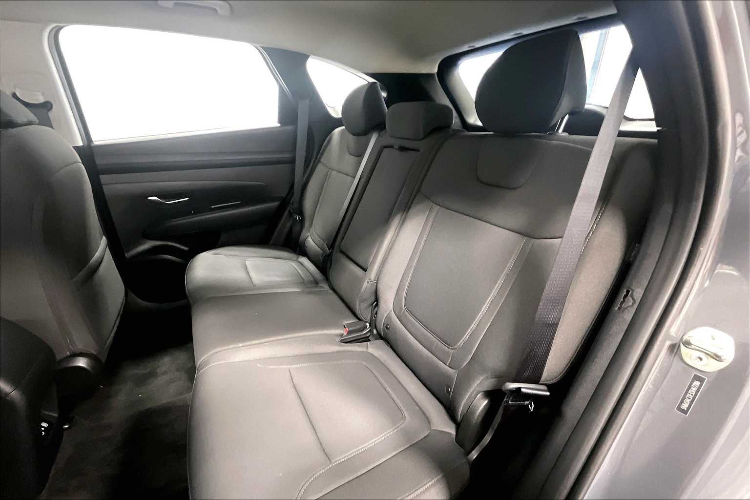 2025 Hyundai Tucson SE - Photo 15