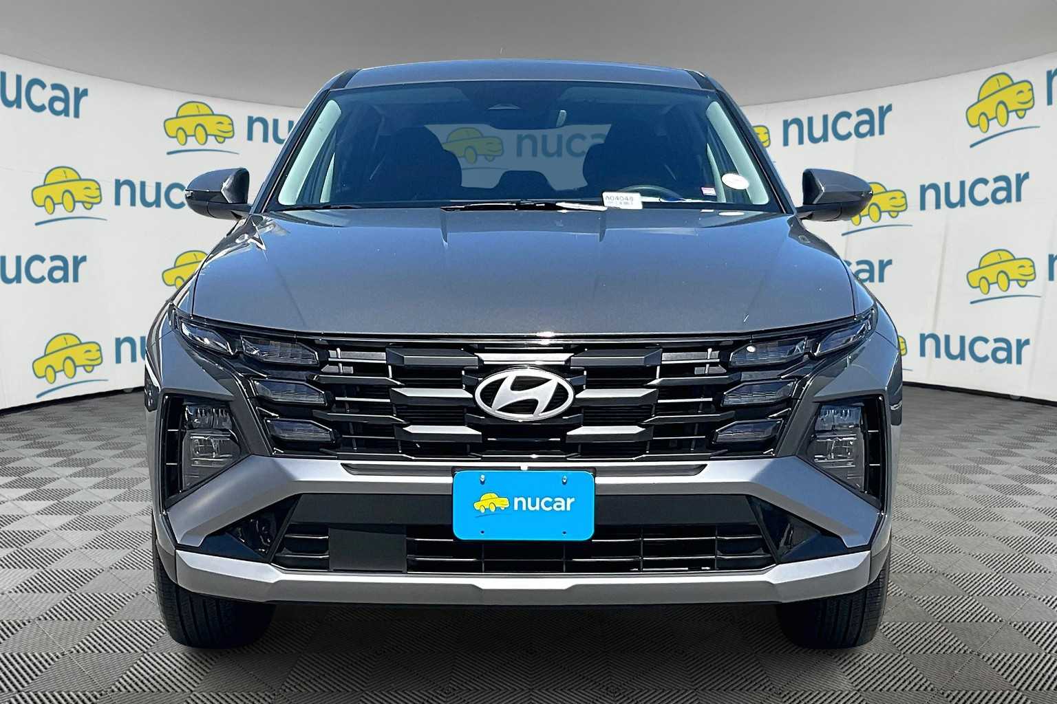 2025 Hyundai Tucson SE - Photo 2