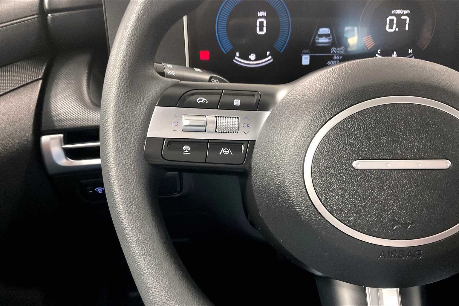 2025 Hyundai Tucson SE - Photo 22