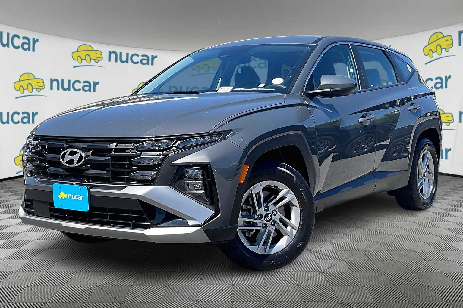 2025 Hyundai Tucson SE - Photo 3