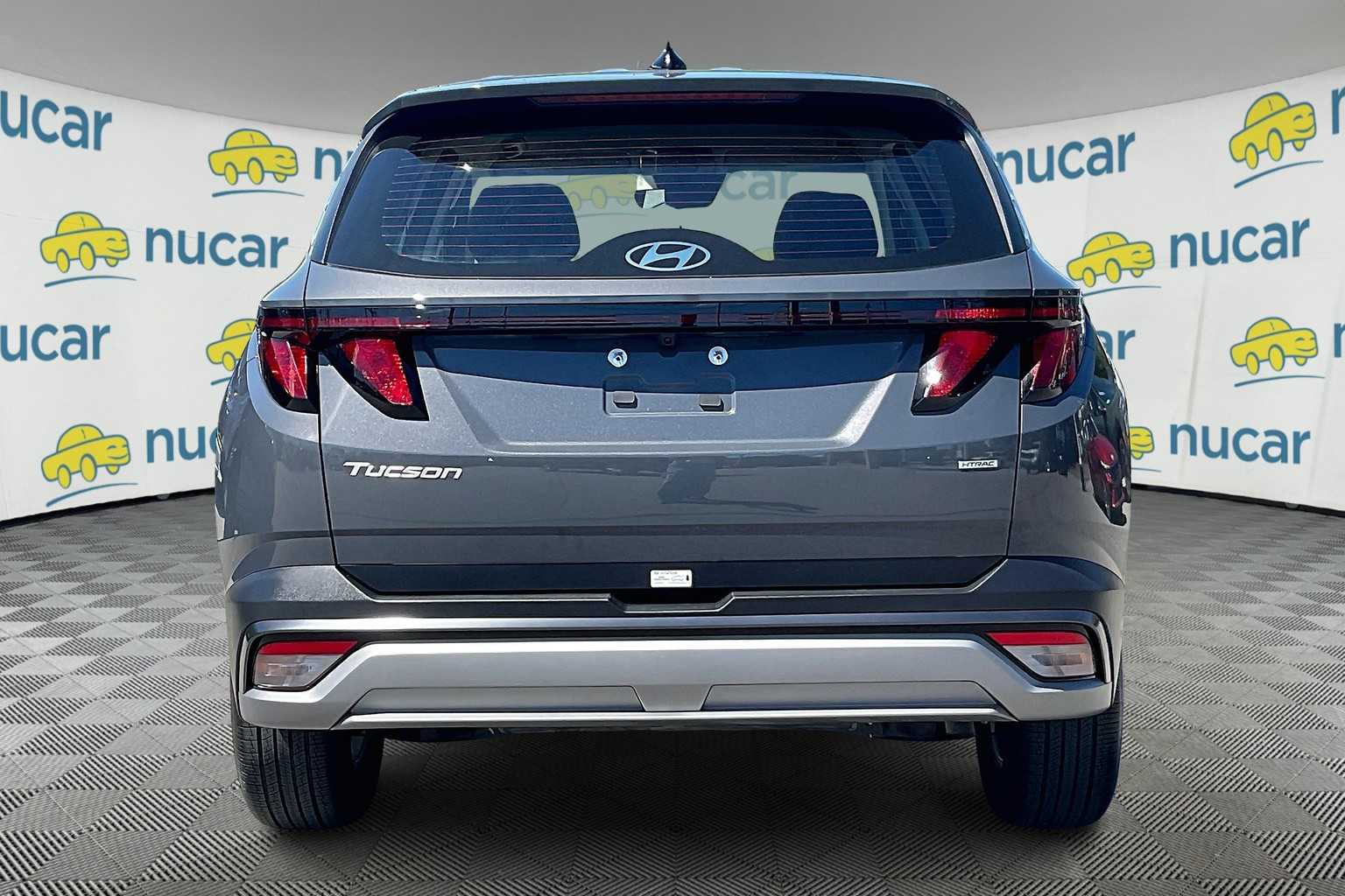 2025 Hyundai Tucson SE - Photo 5