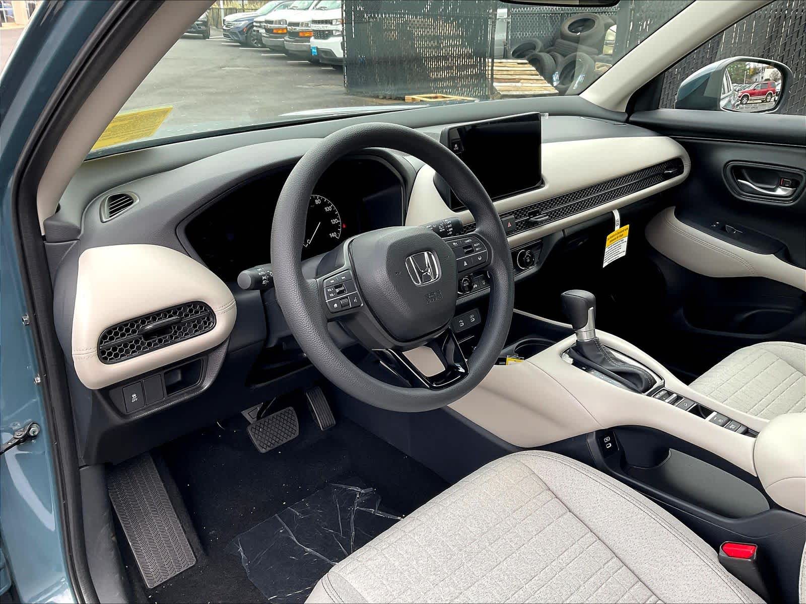 2026 Honda HR-V LX - Photo 9