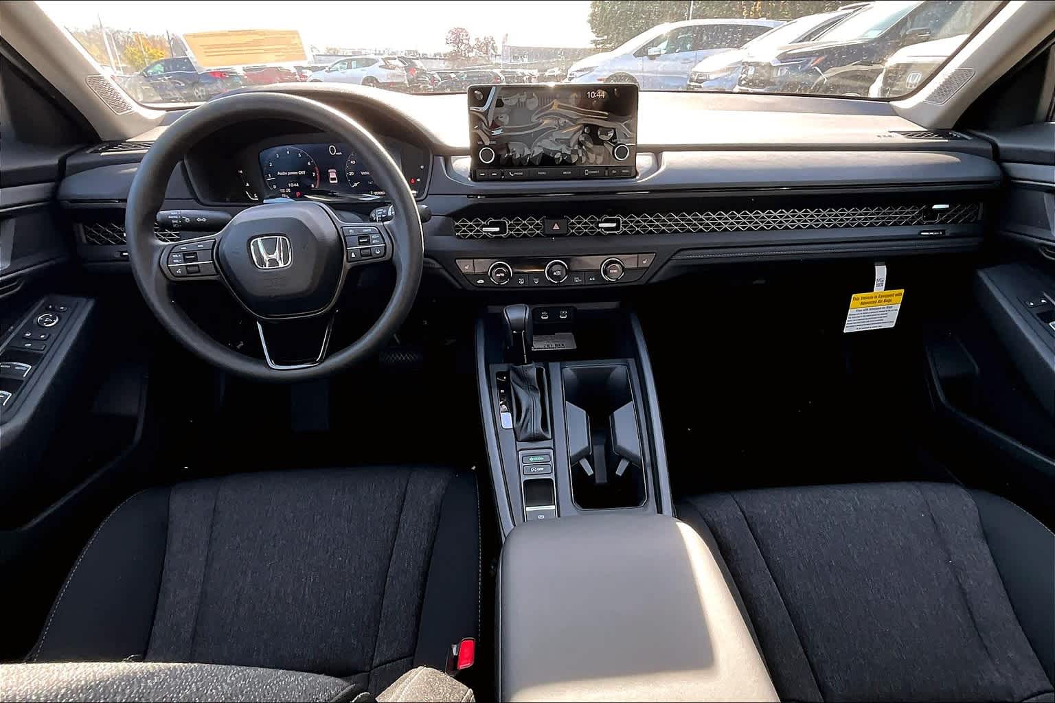 2025 Honda Accord SE - Photo 12