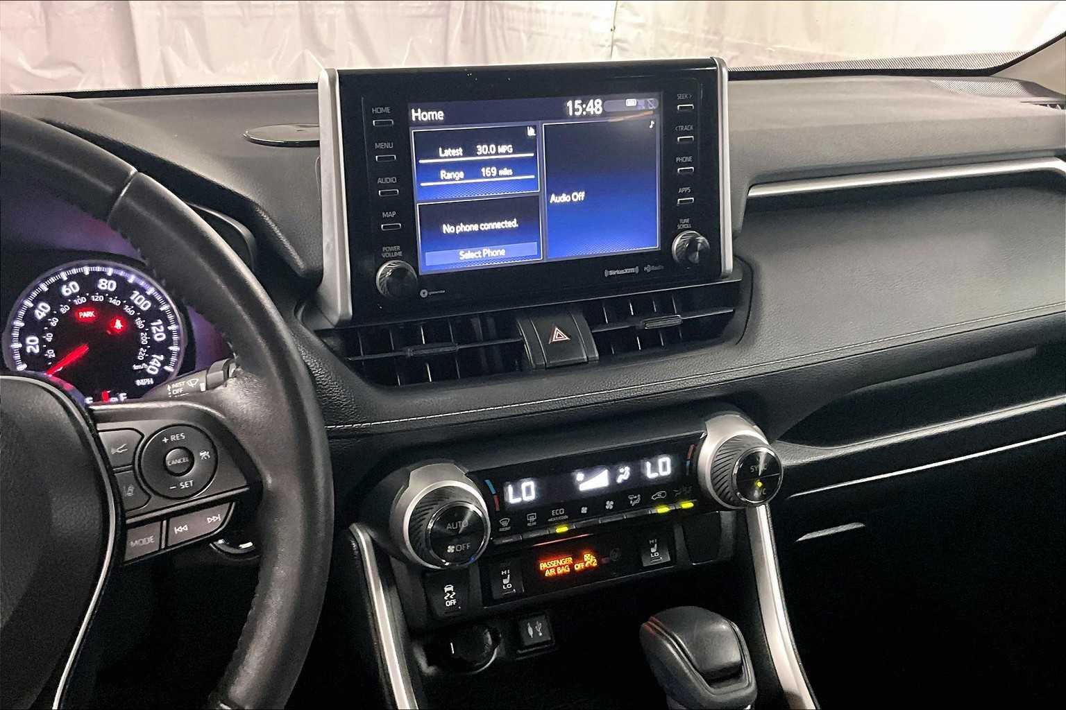 2019 Toyota RAV4 XLE - Photo 18