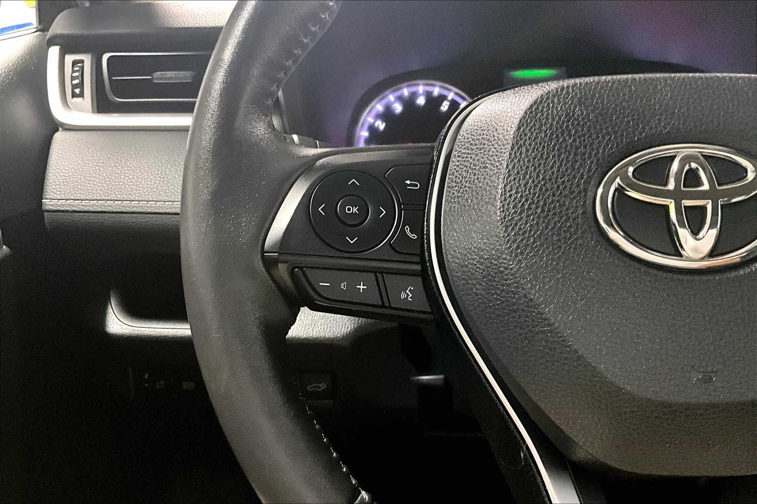 2019 Toyota RAV4 XLE - Photo 23