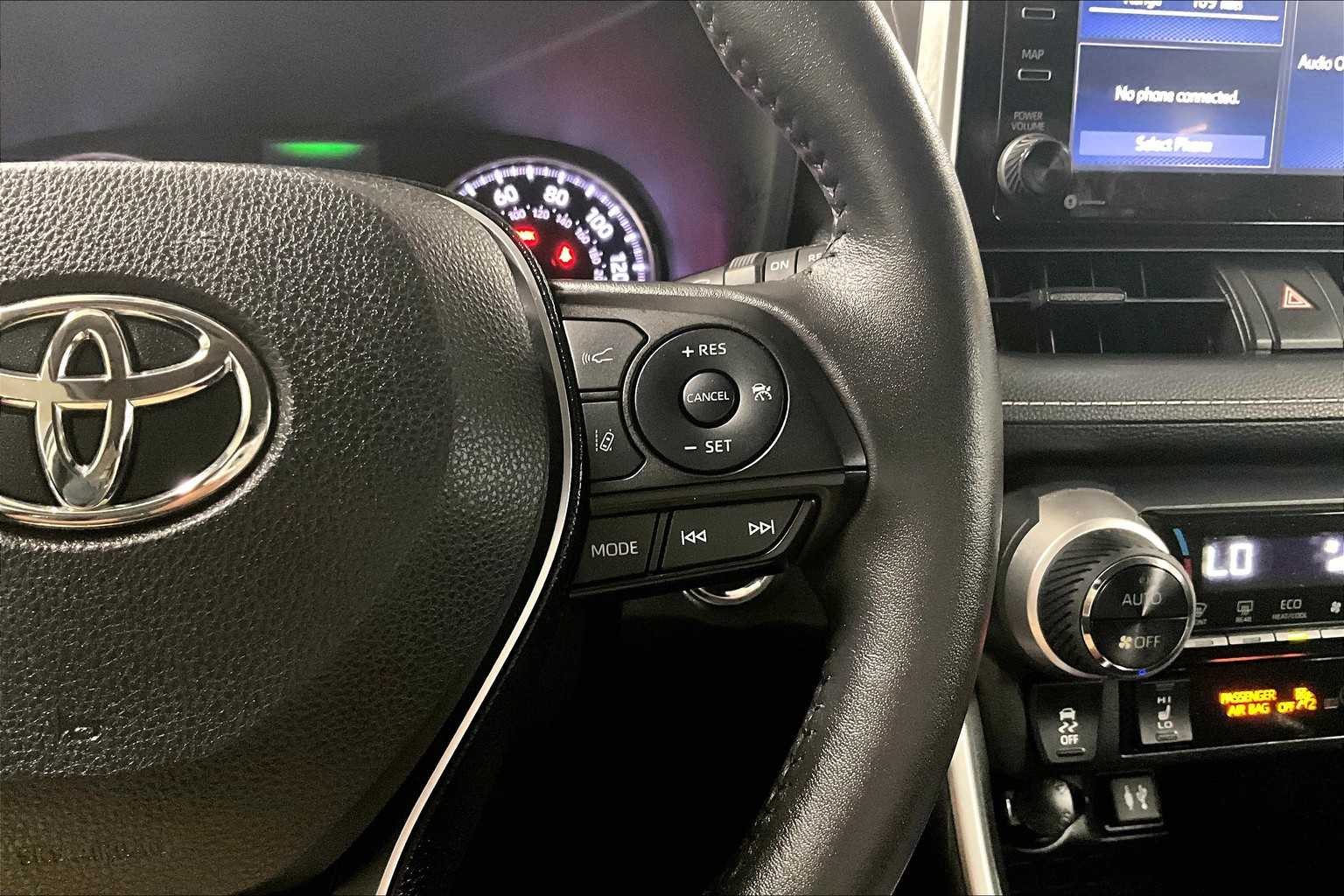 2019 Toyota RAV4 XLE - Photo 24
