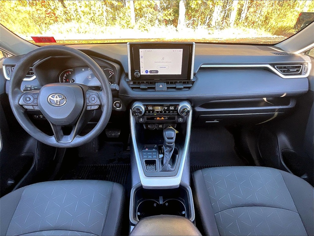 2023 Toyota RAV4 XLE - Photo 21