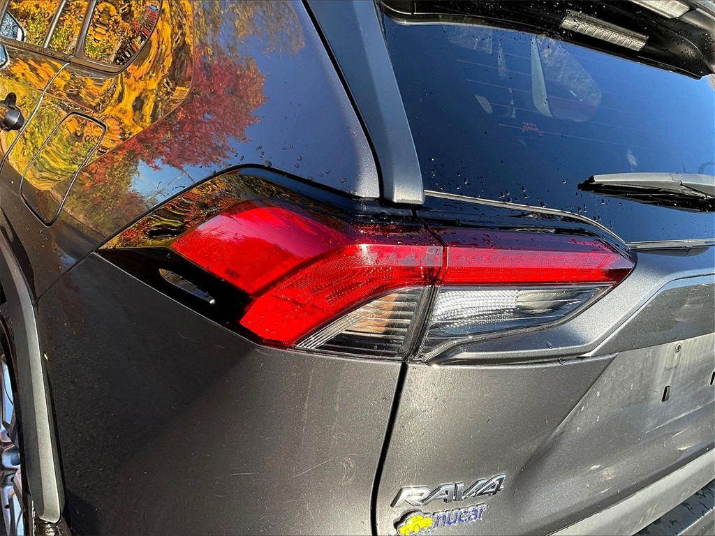 2023 Toyota RAV4 XLE - Photo 32
