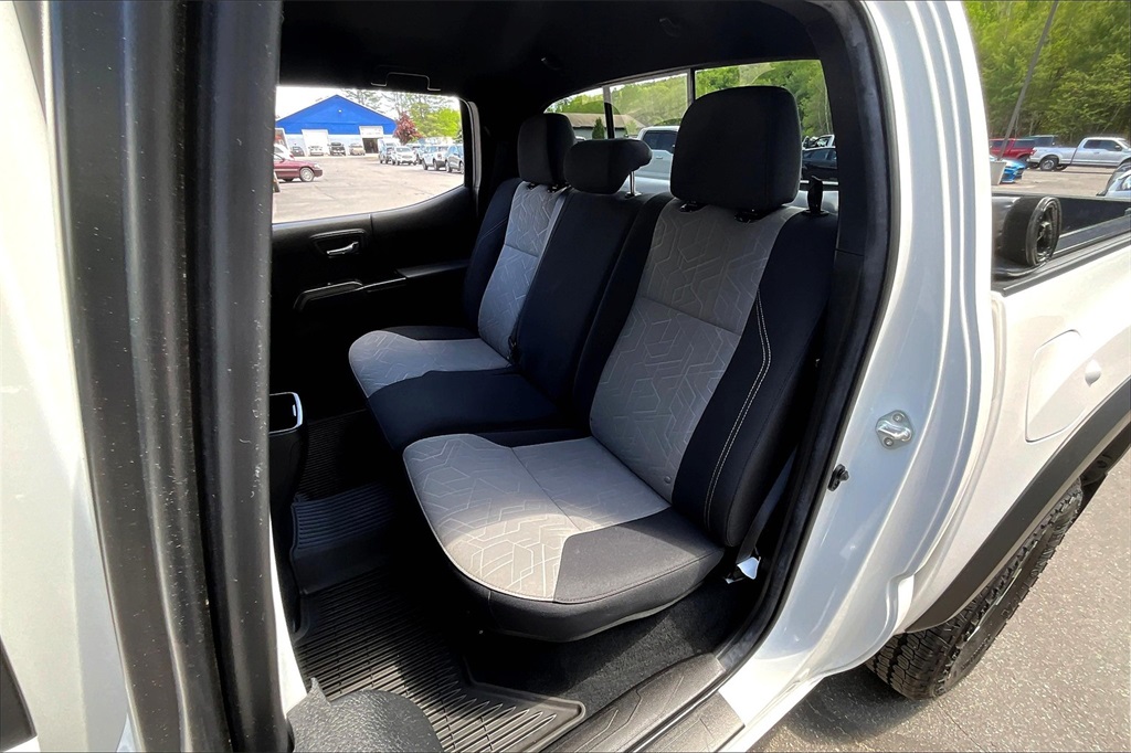 2022 Toyota Tacoma TRD Off-Road - Photo 15