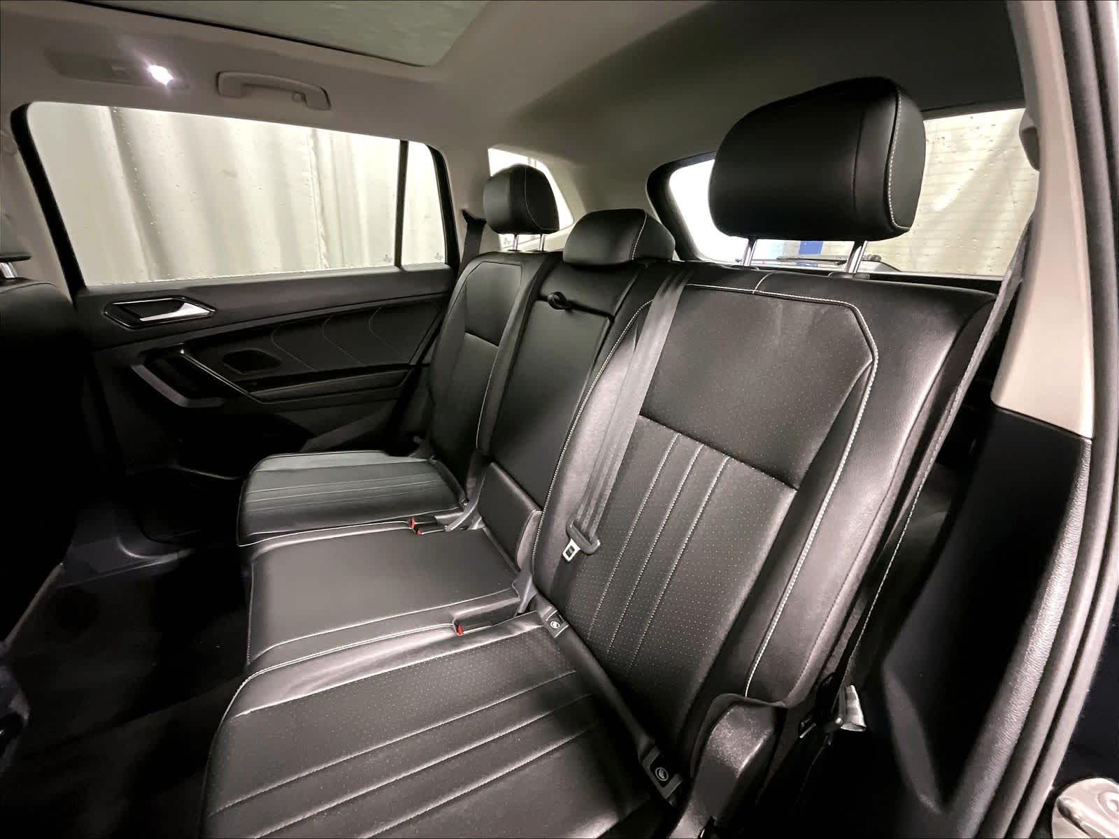 2022 Volkswagen Tiguan SE - Photo 14