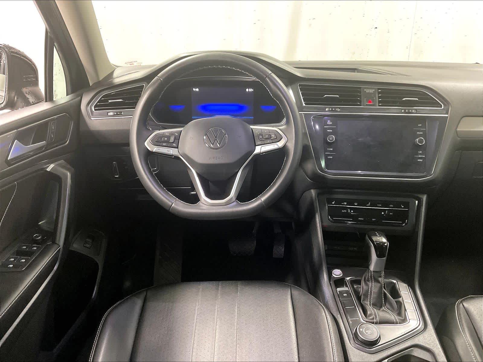 2022 Volkswagen Tiguan SE - Photo 16